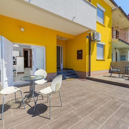 House With Apartments Mila Umag Zewnętrze zdjęcie