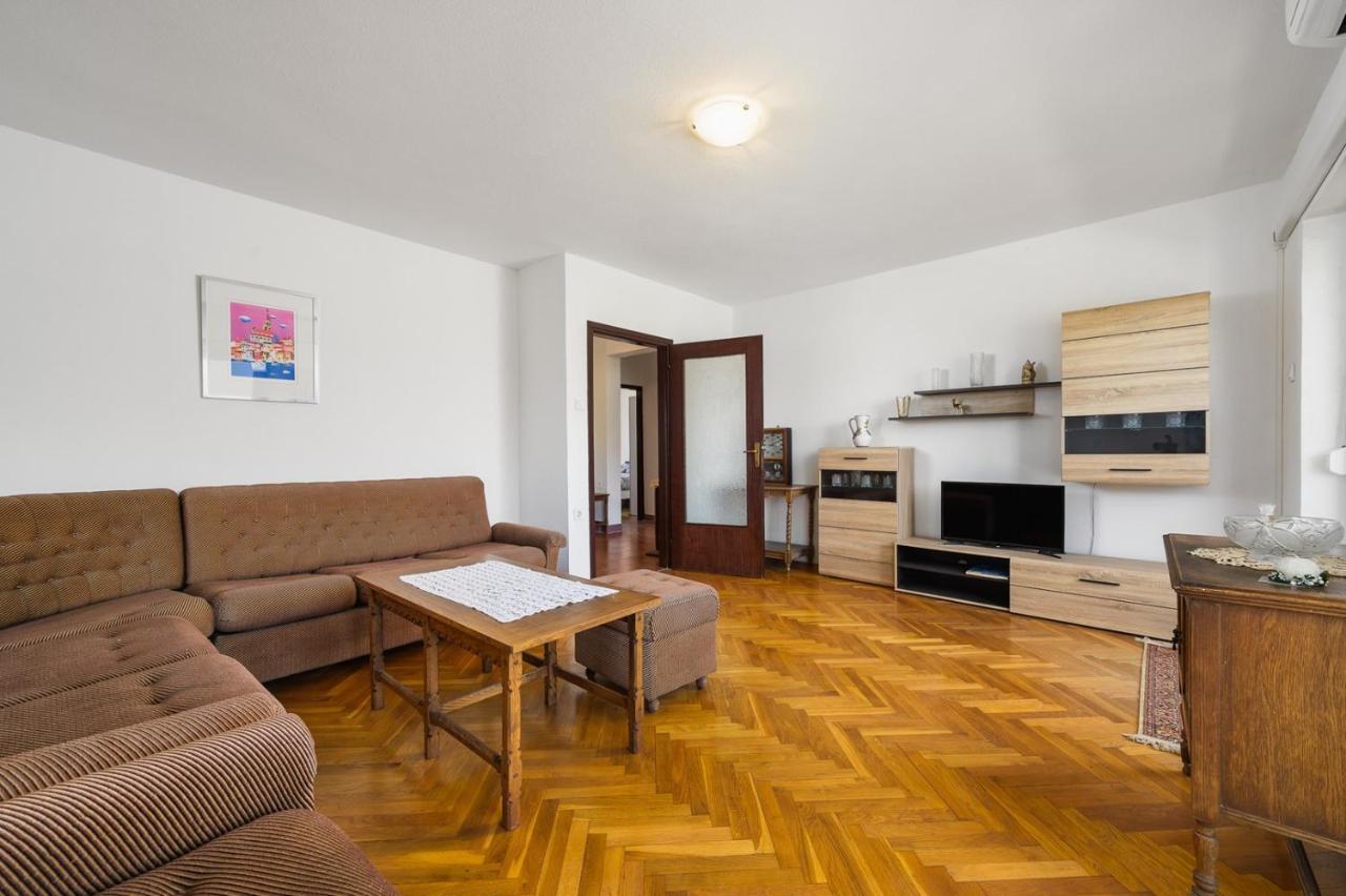 House With Apartments Mila Umag Zewnętrze zdjęcie